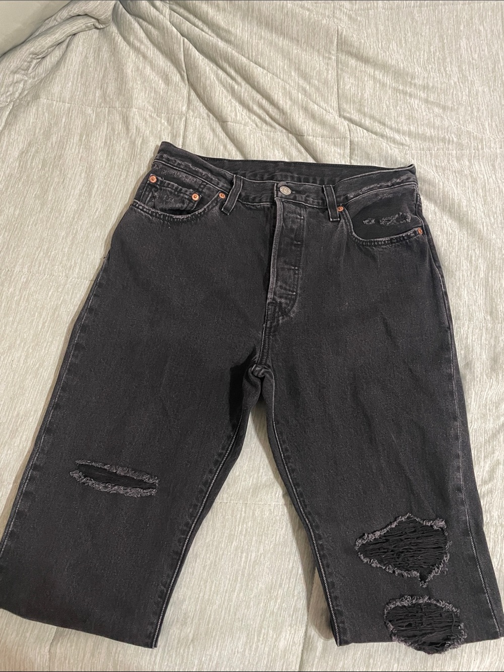 Levi’s Black Distressed women’s Jeans